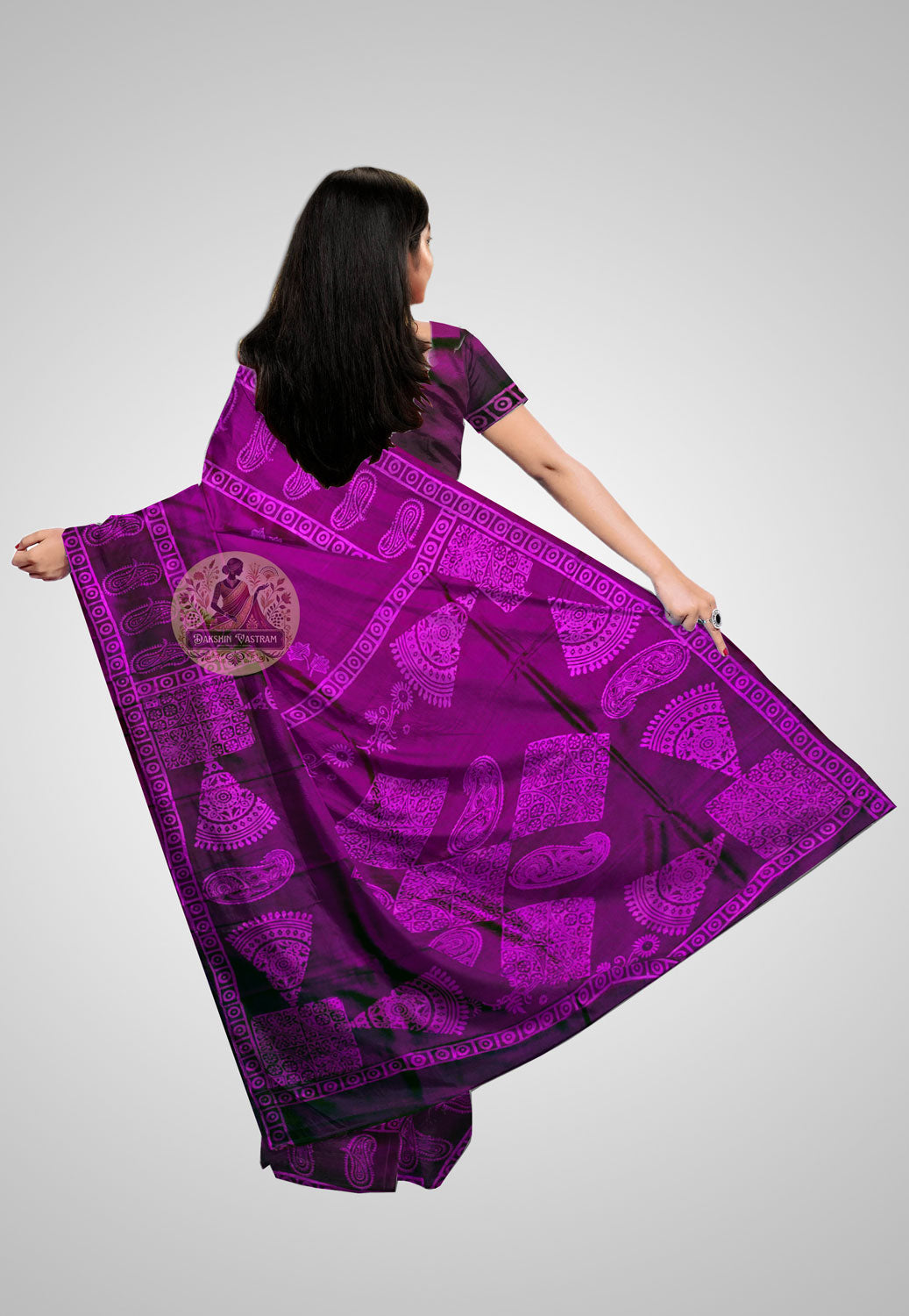 Handwoven silk saree with timeless traditional artistry