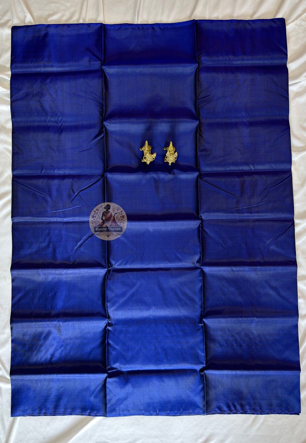 Pure Bengal silk than saree flat-lay showing full six-yard length and natural silk lustre