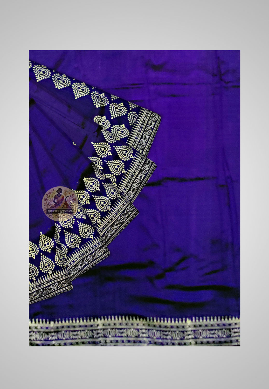 Flowing silk saree ideal for festivals and celebrations