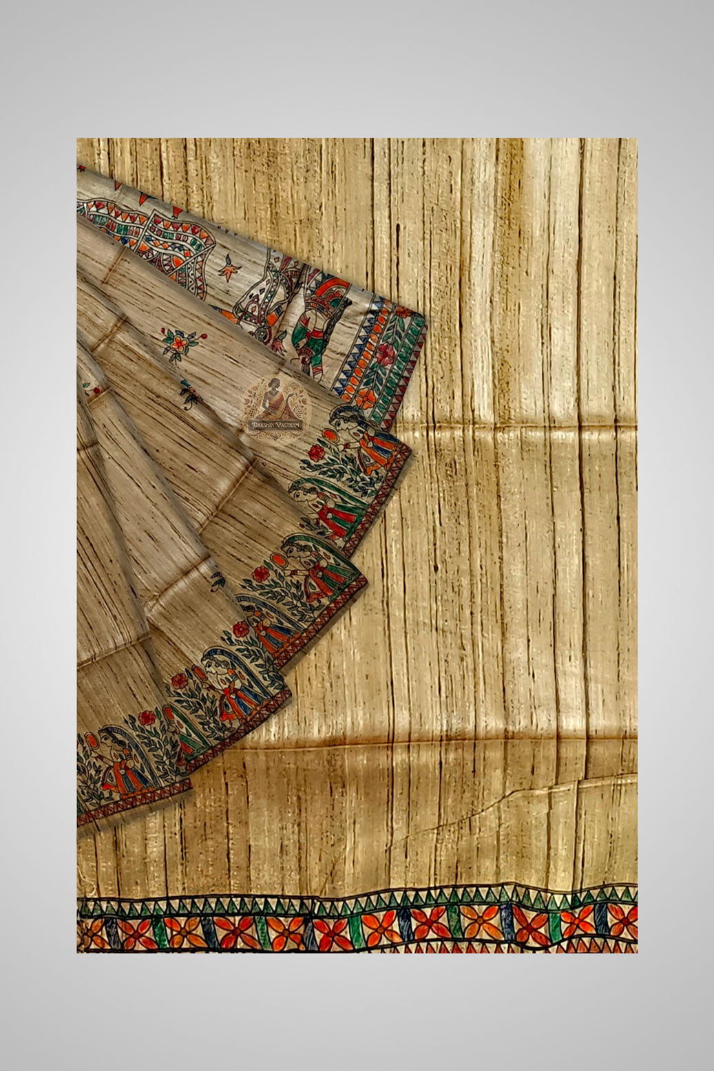 Buy Natural Tussar Saree – Close-up of handcrafted fabric details