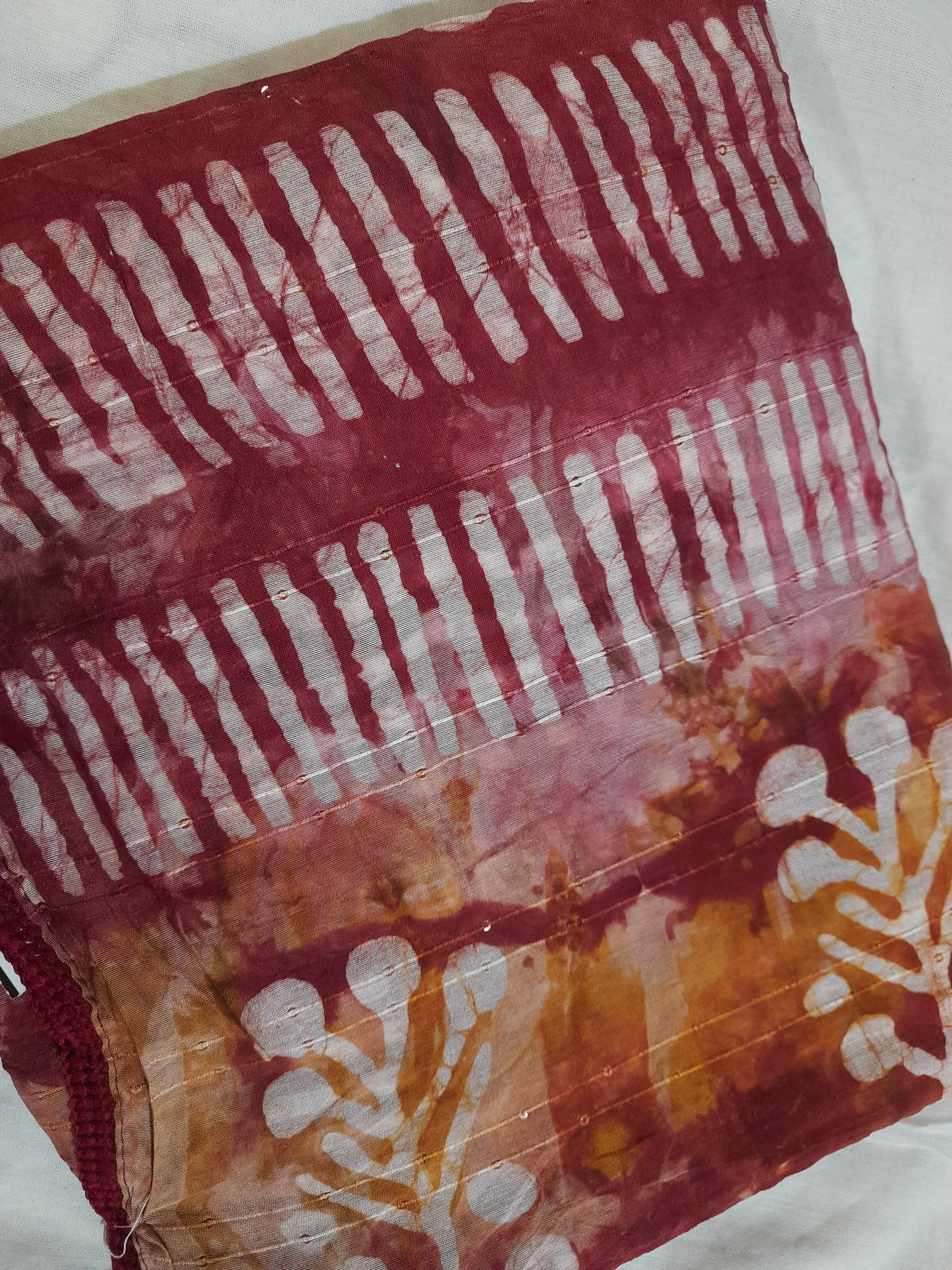 Saree Side View: Side profile of Dola Cotton Saree highlighting the breathable, eco-friendly fabric and elegant fall.