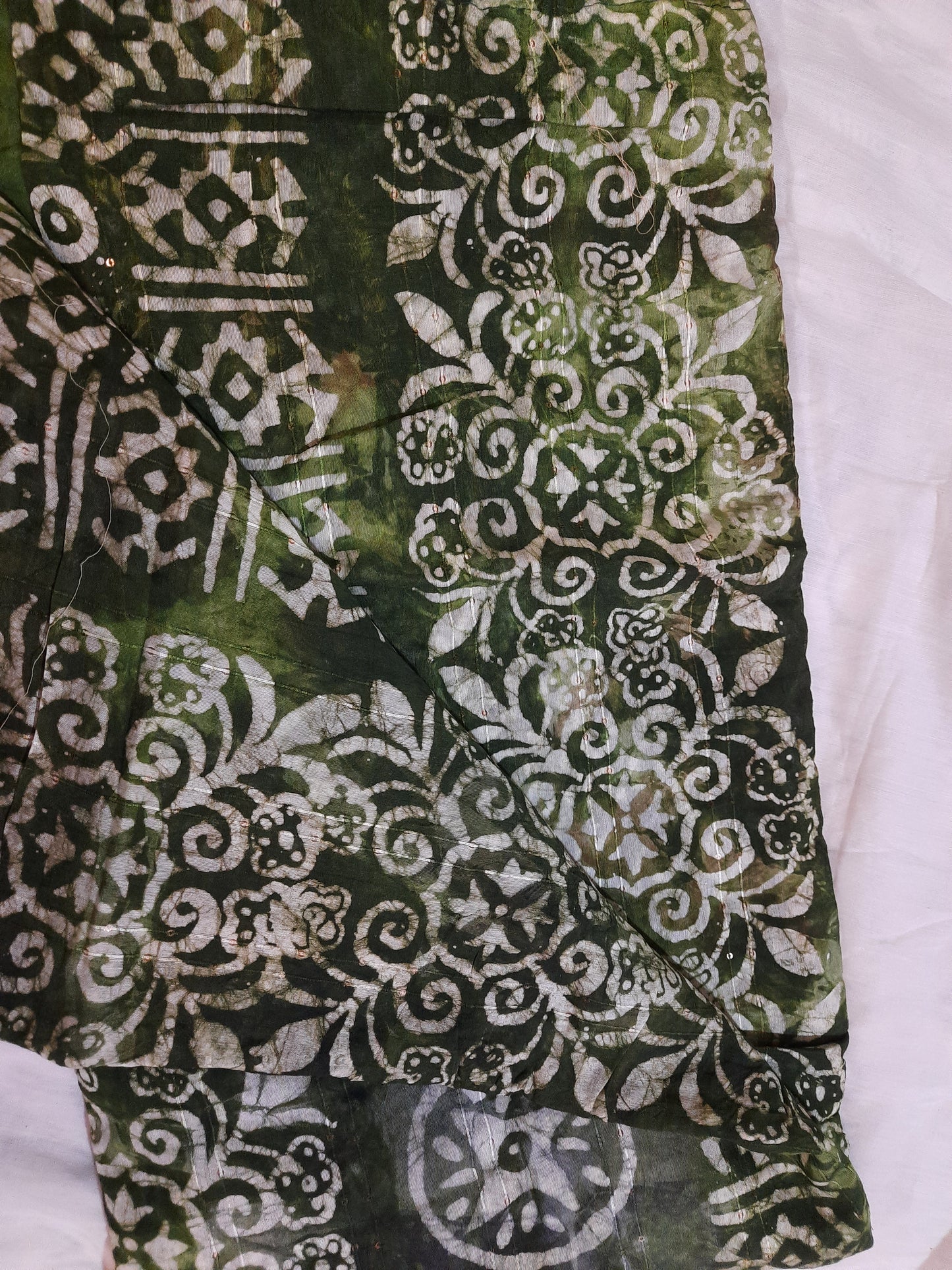 Saree Side View: Side profile of Dola Cotton Saree highlighting its soft texture and breathable, eco-friendly material.