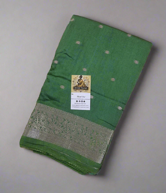 Cotton Silk | Natural cotton and silk creates a soft and lightweight fabric