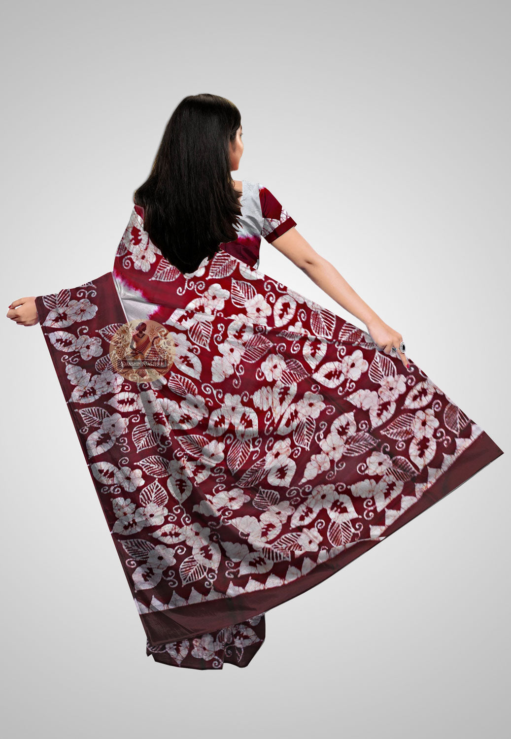 Graceful silk saree with exquisite detailing and rich texture