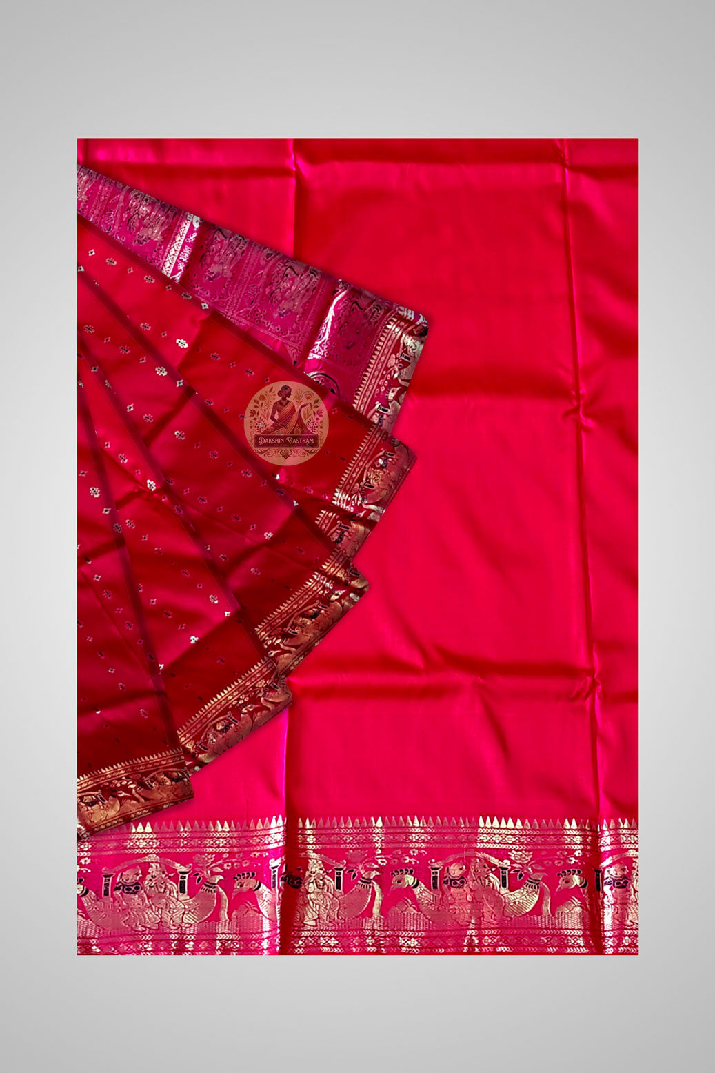 Buy Traditional Silk Saree online – Close-up of Swarnachari zari detailing