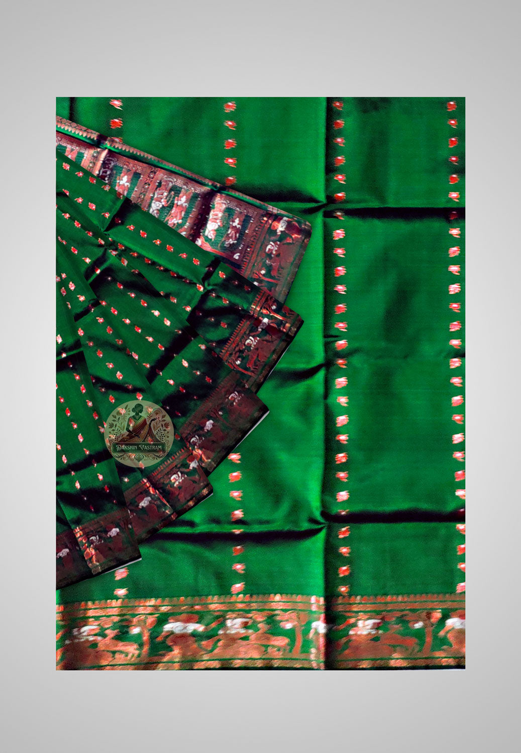 Buy Handloom Swarnachari Pure Silk Saree online – close-up of golden motifs