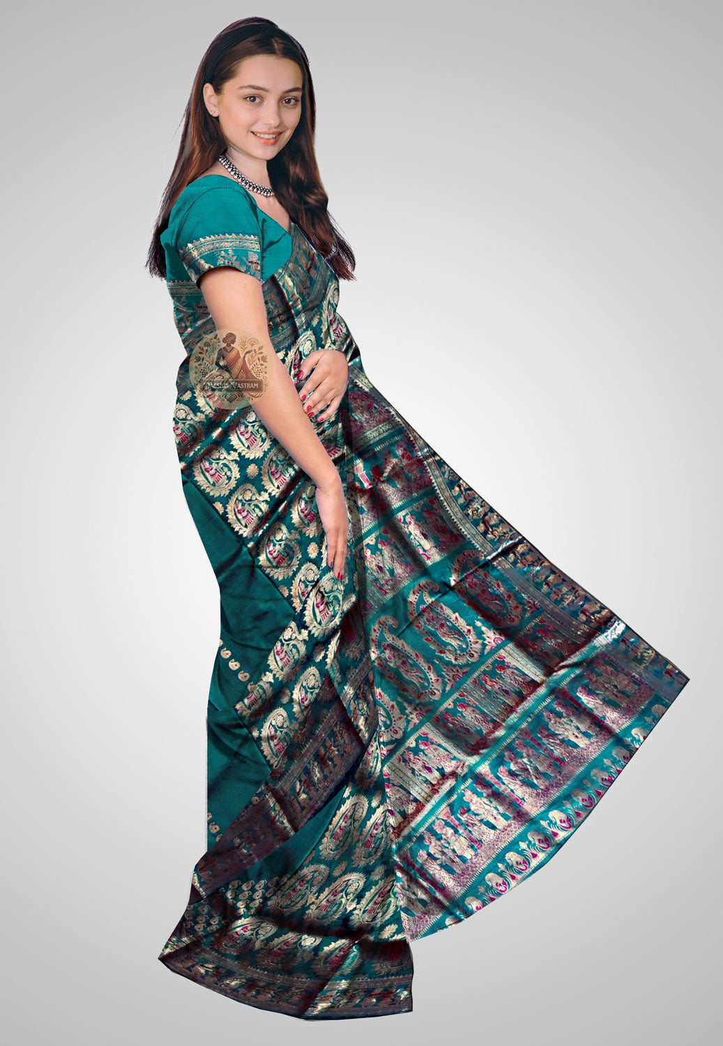 Buy Handloom Swarnachari Silk Saree online – side view