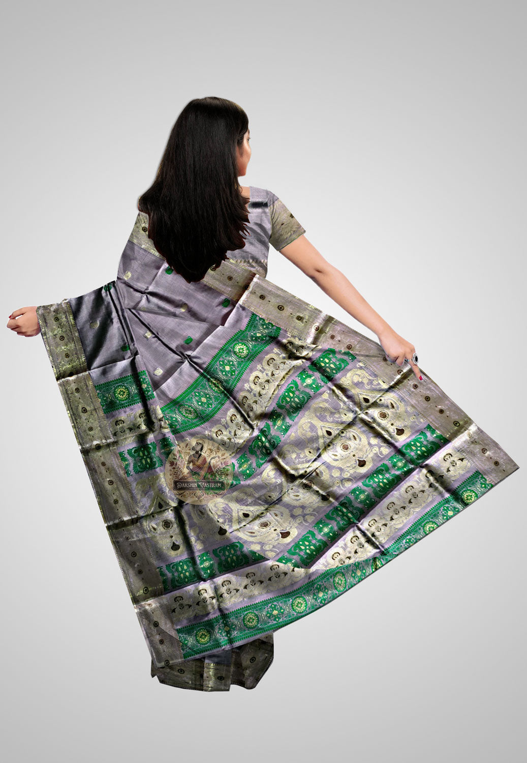 Buy Handloom Swarnachari Pure Silk Saree online – rear view