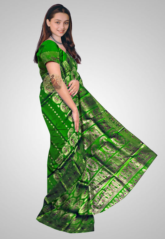 Buy Handloom Swarnachari Pure Silk Saree online – side view