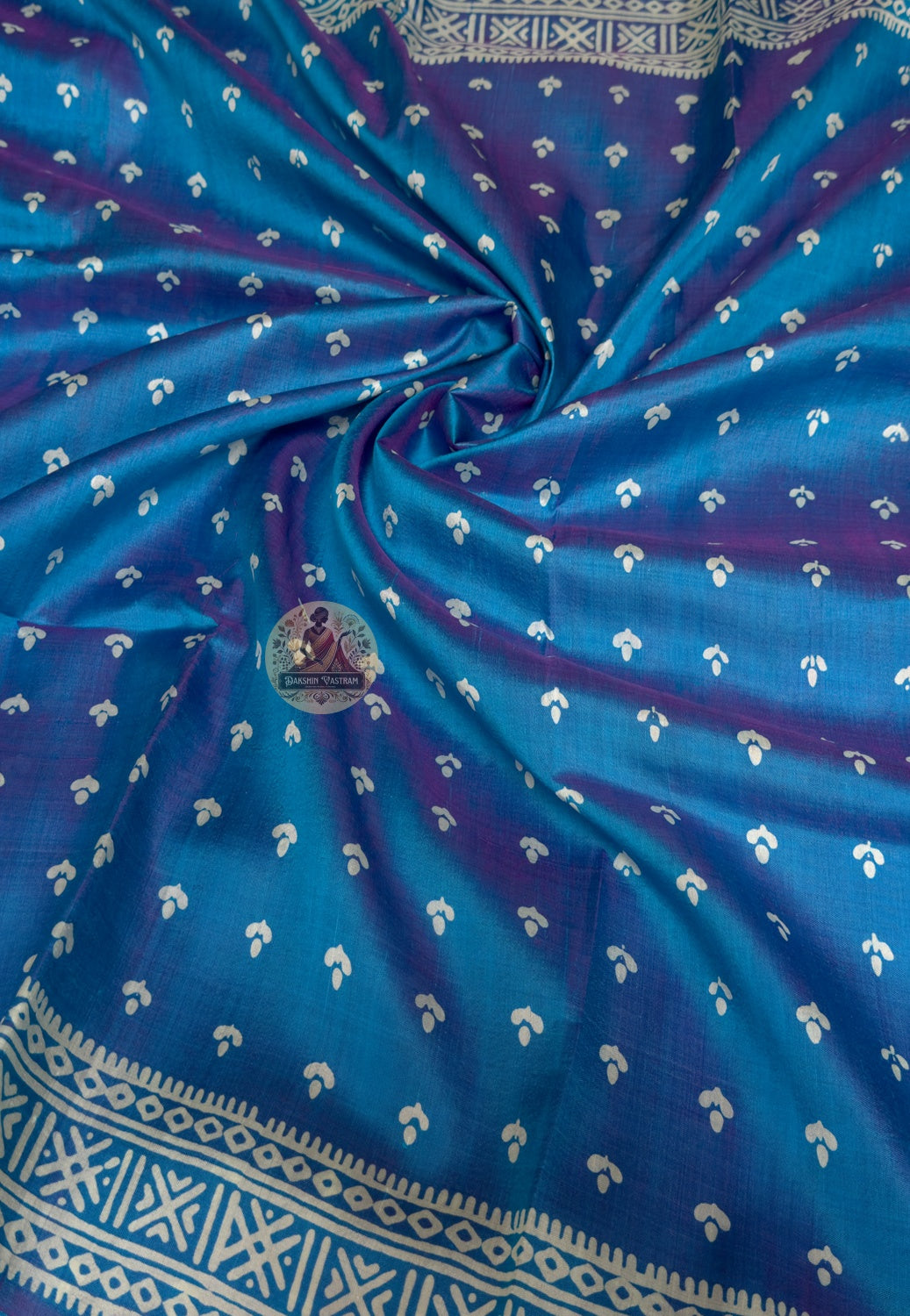 Close-up of handwoven chevron stripe border with zari detail on Bishnupur Katan Silk Saree