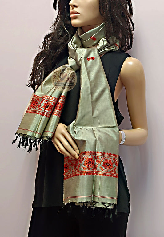 Buy Pure Silk Stole Online – Side view with folded drape styling