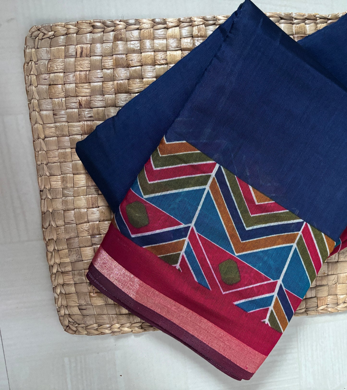 Buy Maheshwari Cotton Saree online – Elegant Maheshwari Cotton Saree rear view