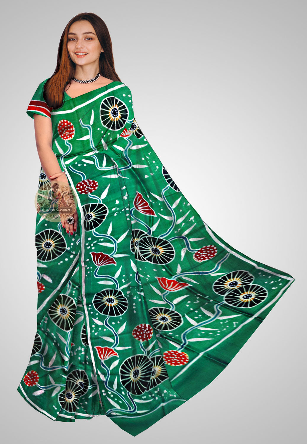 Pure silk saree with elegant fall and intricate detailing