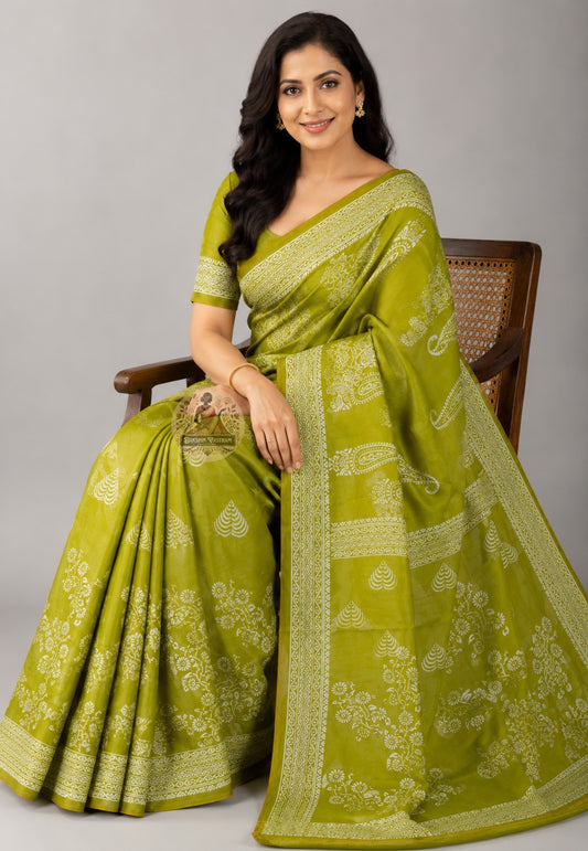 Side view of Bishnupur Katan Silk Saree showing the elegant sideward drape, lustrous silk sheen and finely woven border falling gracefully to the floor