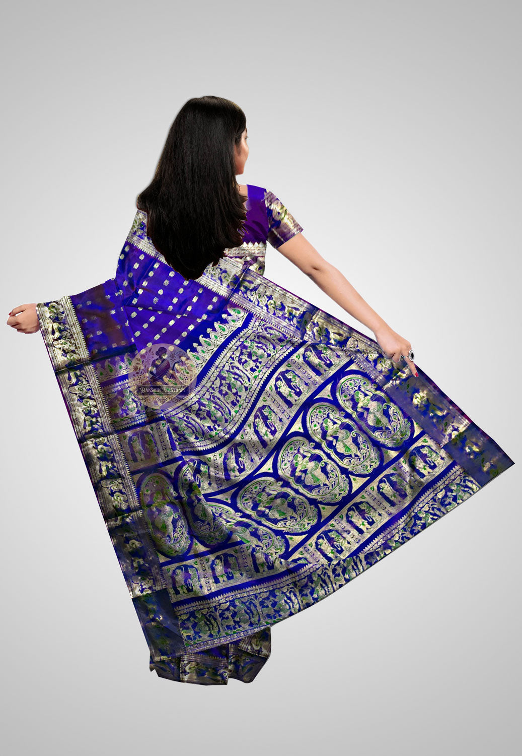 Luxurious handloom saree with refined craftsmanship and detailing