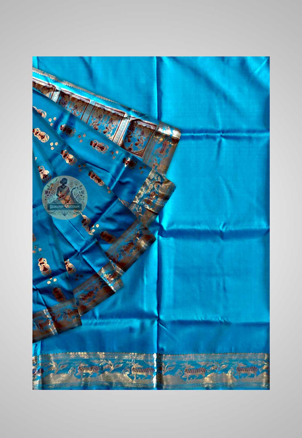Elegant handloom silk saree perfect for cultural and festive gatherings