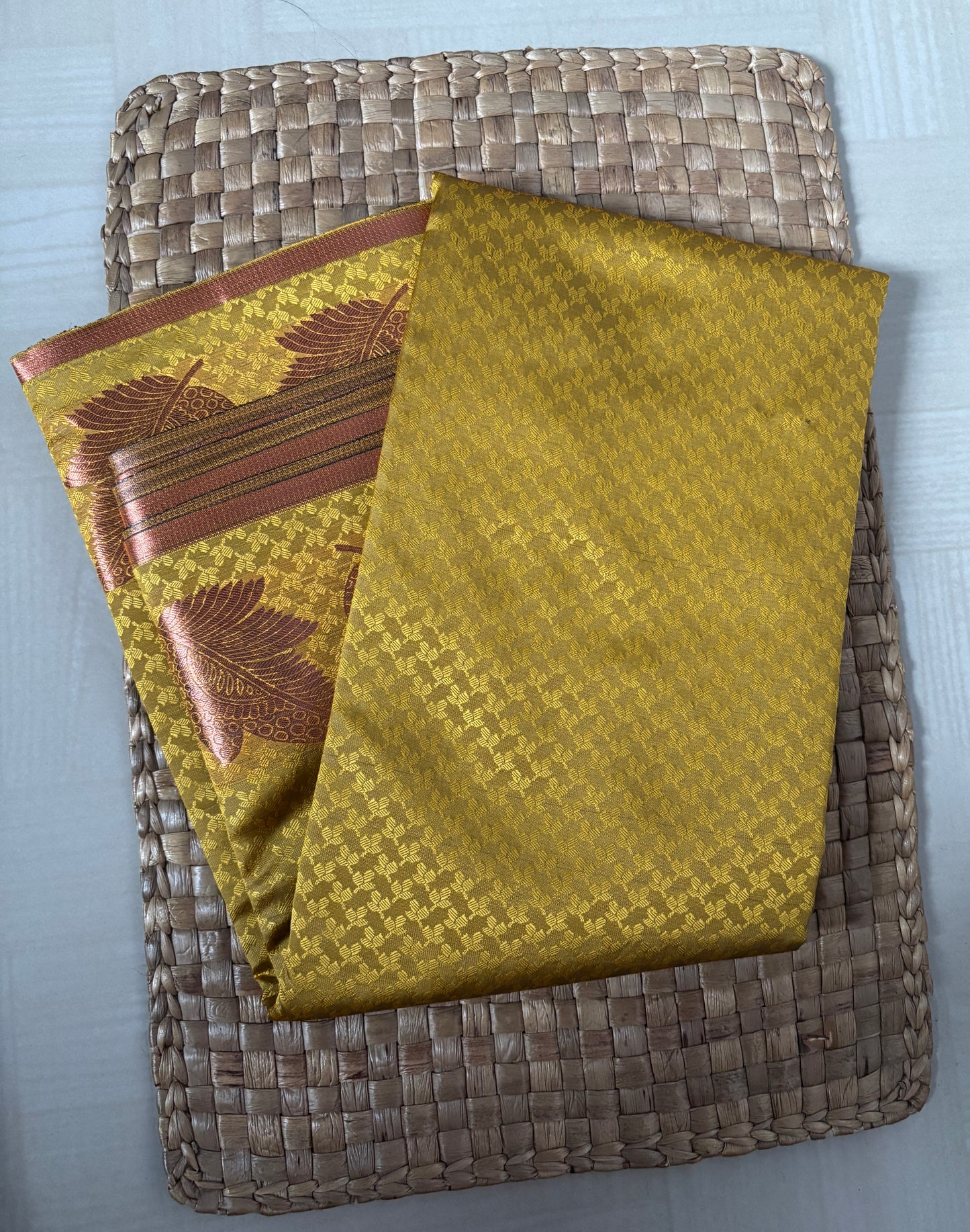 Buy Soft Art Silk Saree online – Elegant Soft Art Silk Saree blouse piece