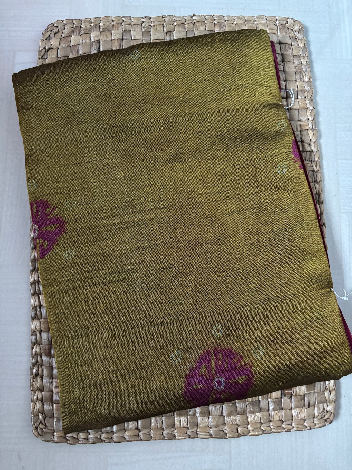 Buy Art Silk Saree online – Olive Pink Art Silk Saree side view