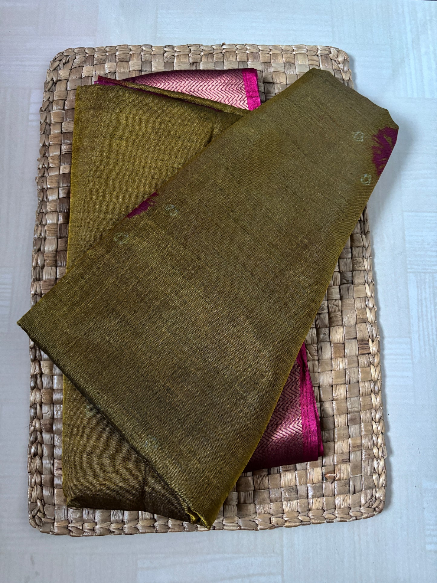 Buy Art Silk Saree online – Olive Pink Art Silk Saree full view