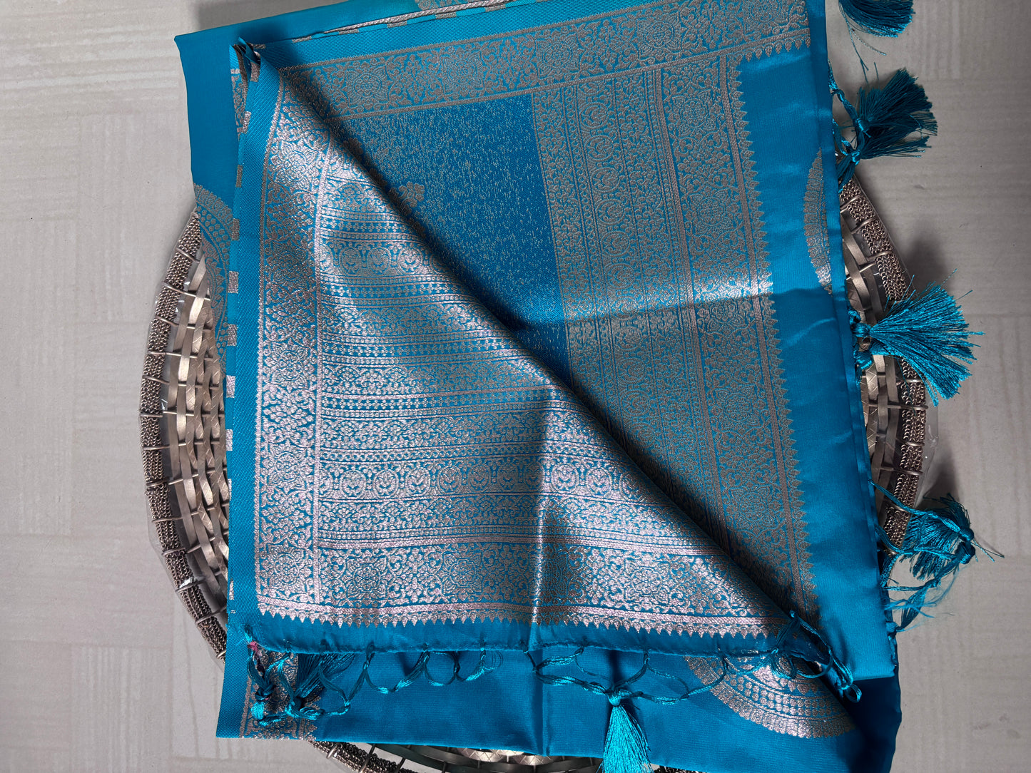 Buy Semi Soft Silk Saree online – Aqua Blue Saree blouse view