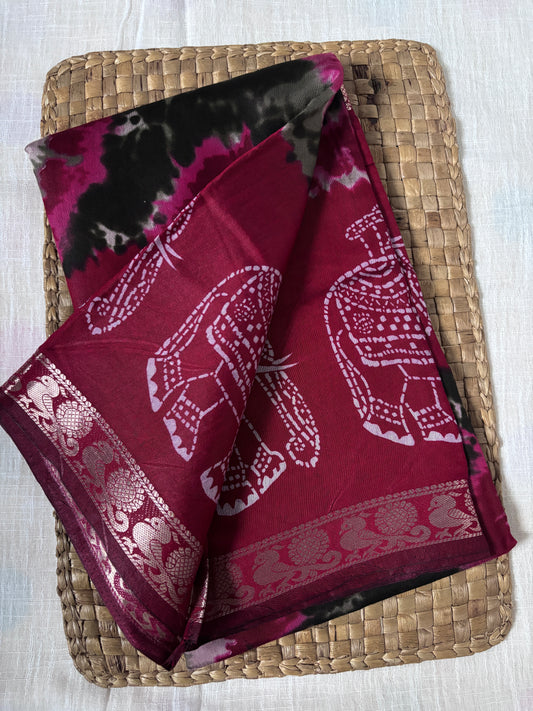 Shop Lightweight Muslin Saree – Side profile highlighting soft texture