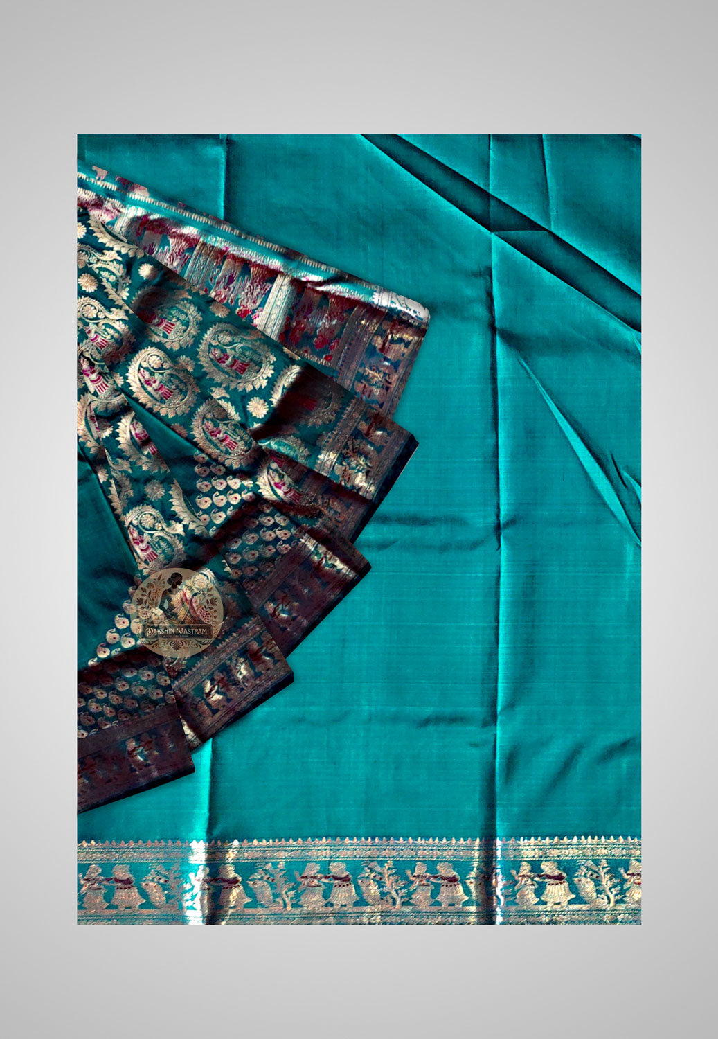 Buy Handloom Swarnachari Silk Saree online – close-up of golden motifs