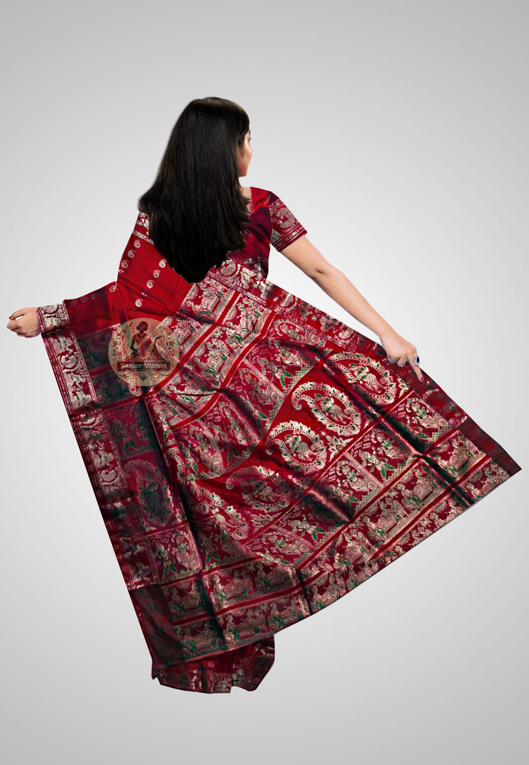 Luxurious pure silk saree with refined craftsmanship