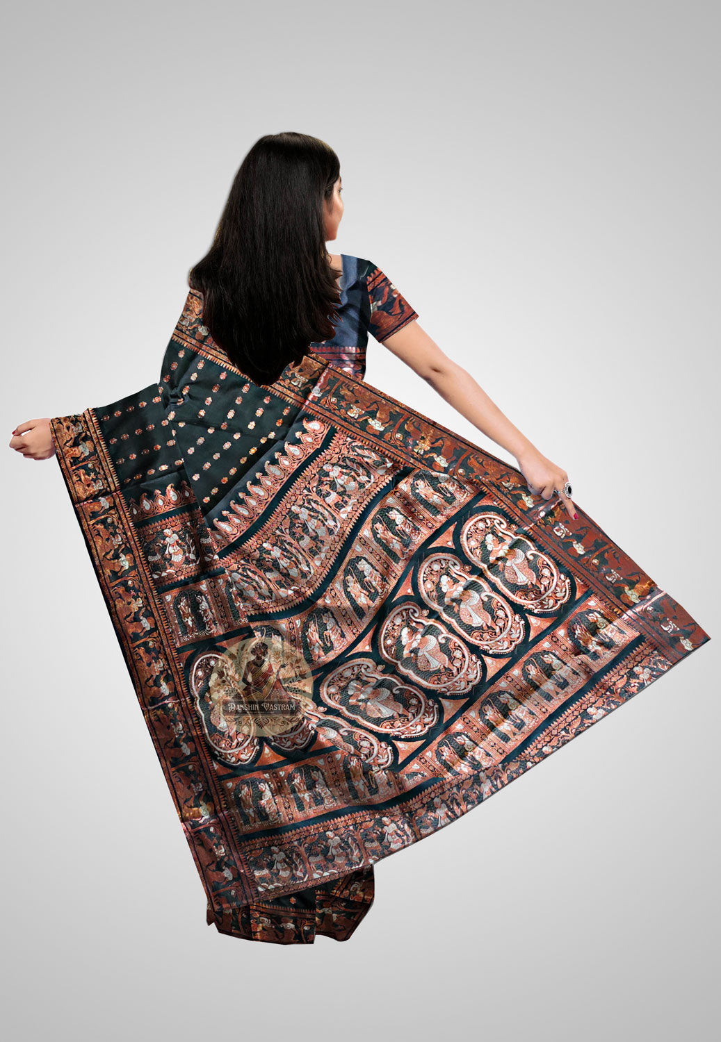 Buy Handloom Swarnachari Silk Saree online – rear view