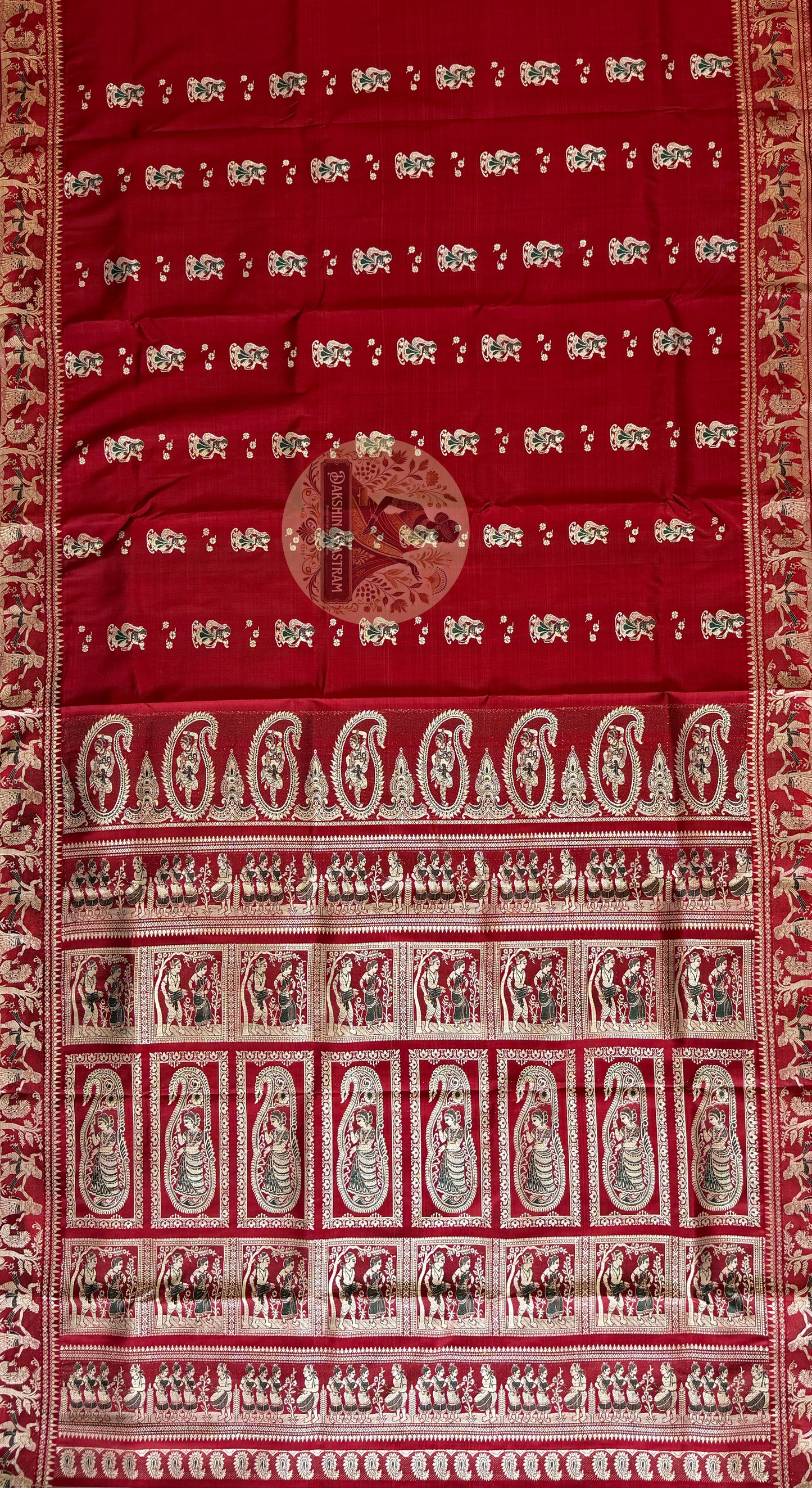 Shop Bengali Baluchari Saree – Detailed view of temple motif
