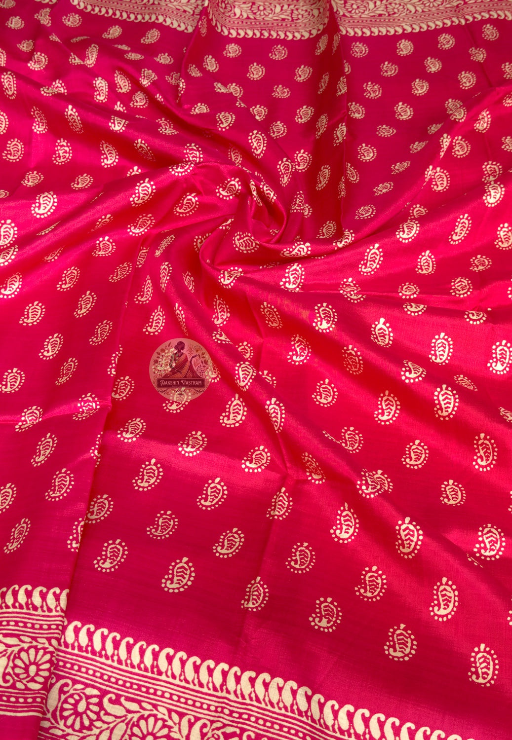 Full flat-lay of Bishnupur Pure Katan Silk Saree with matching blouse piece, handloom Bengal festive wear