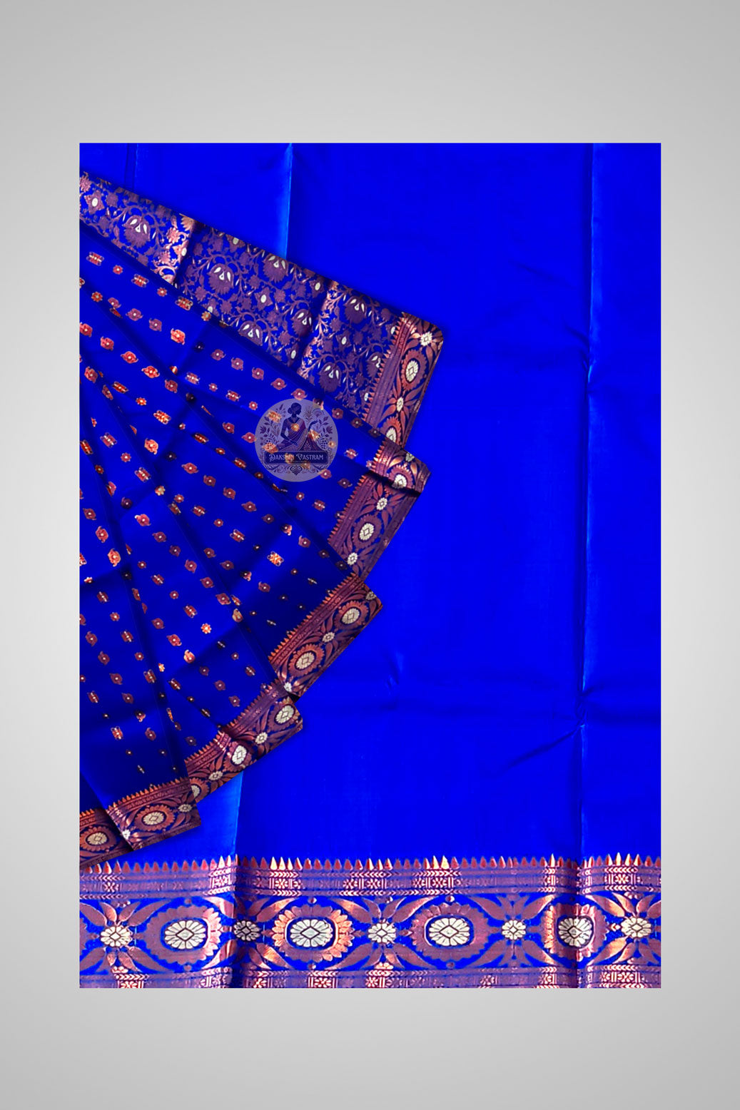 Shop Traditional Swarnachari Silk Saree – Close-up of luxurious silk texture