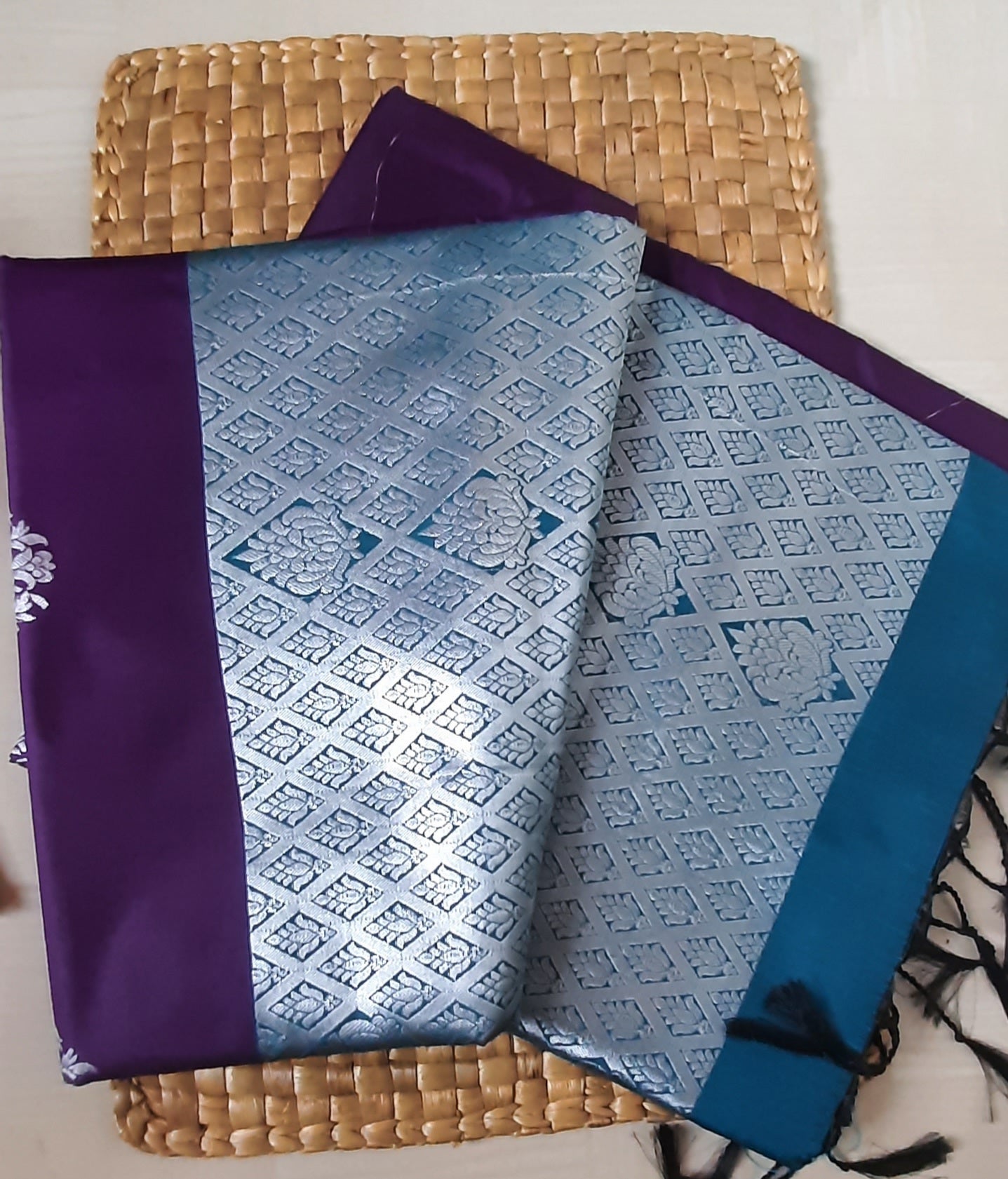 Buy South Indian Saree online – Soft Semi Silk Saree blouse piece