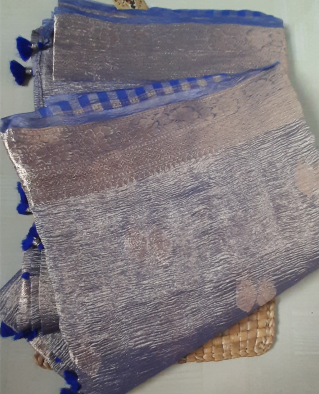 Front side view of Tissue Banarasi Saree with intricate Banarasi weave and luxurious organic silk