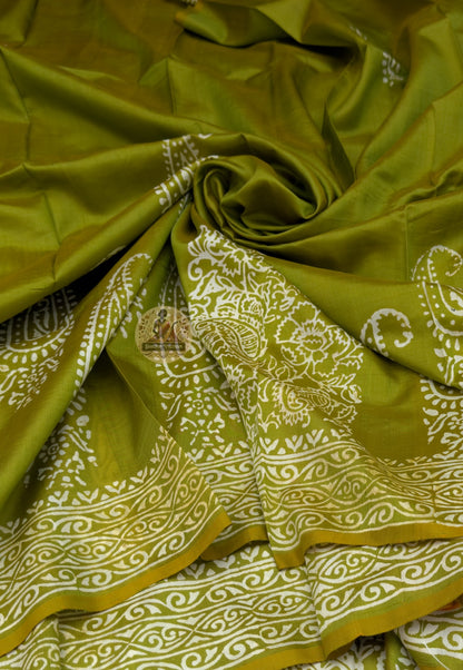 Back view of unstitched blouse piece included with Bishnupur Pure Katan Silk Saree, highlighting the handloom weave and fine silk craftsmanship from Bengal