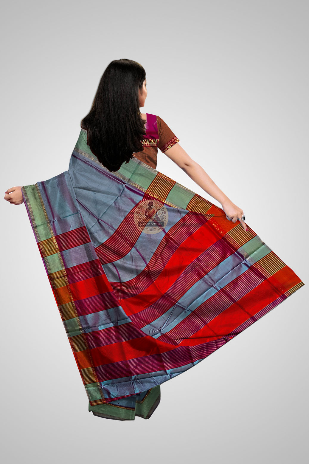 Buy Jori Border Silk Saree – Rear view highlighting woven pallu