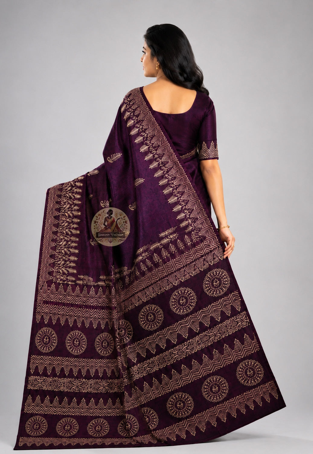 Rear view of Bishnupur Silk Saree displaying the intricately woven pallu with peacock and lotus motifs, handcrafted by artisan weavers of Bishnupur, West Bengal