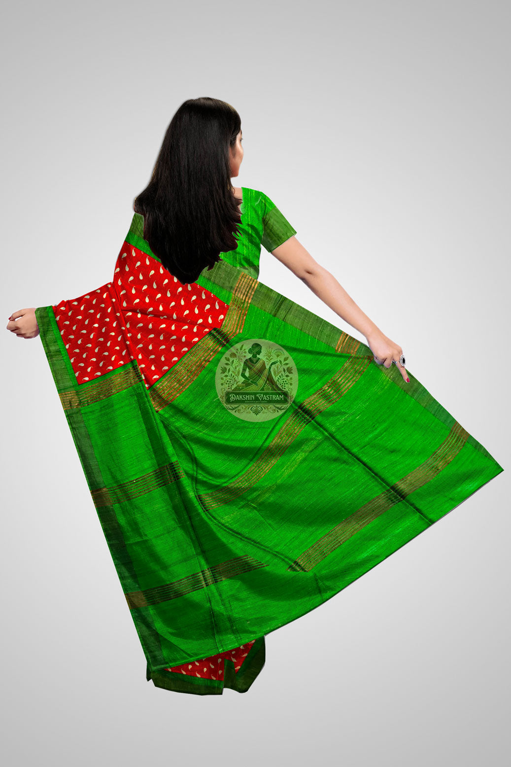 Shop Indian Tussar Saree – Rear look showing pallu craftsmanship