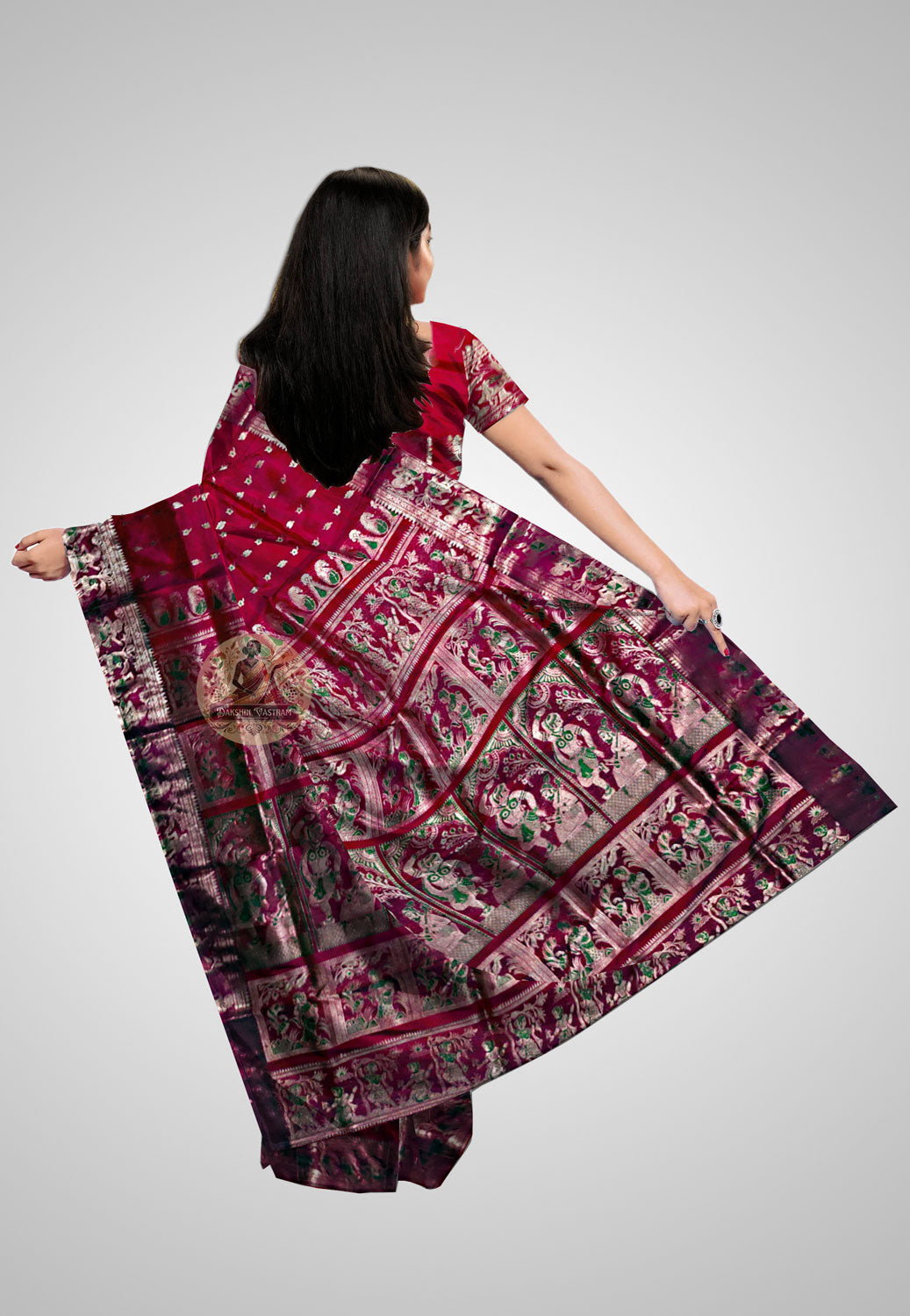Rear view of Handloom Swarnachari Saree highlighting the refined detailing and smooth texture