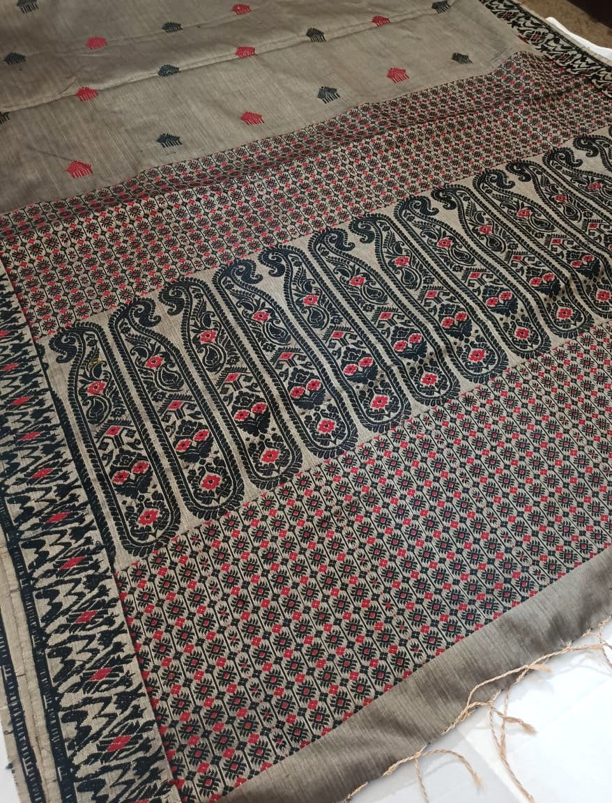 Buy Assam Silk Saree online – Toss x Mulberry silk front view