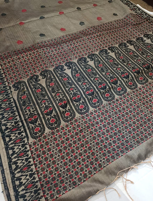 Buy Assam Silk Saree online – Toss x Mulberry silk front view