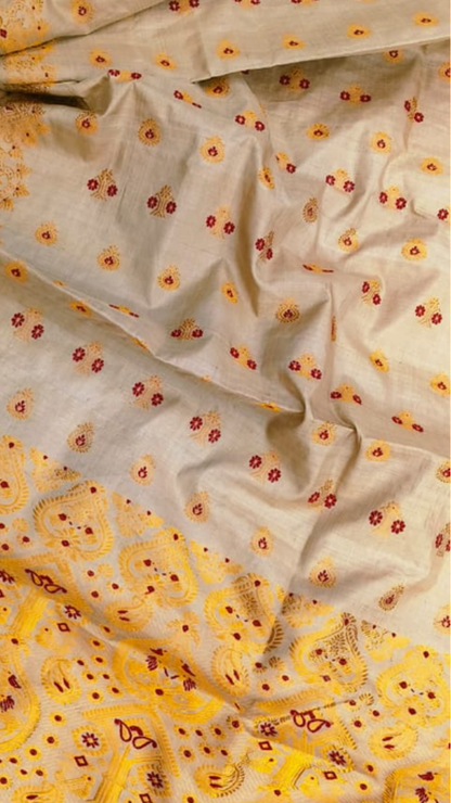 Buy Muga Silk Saree online – front view of silk saree