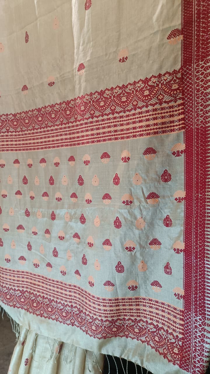 Buy Toss Assam Silk Saree – Rear angle with elegant drape