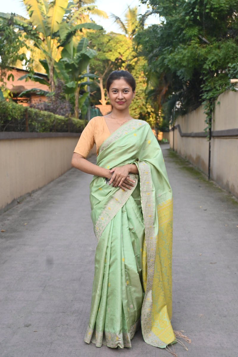 Buy Assam Silk Saree online – Toss x Mulberry front view with woven border