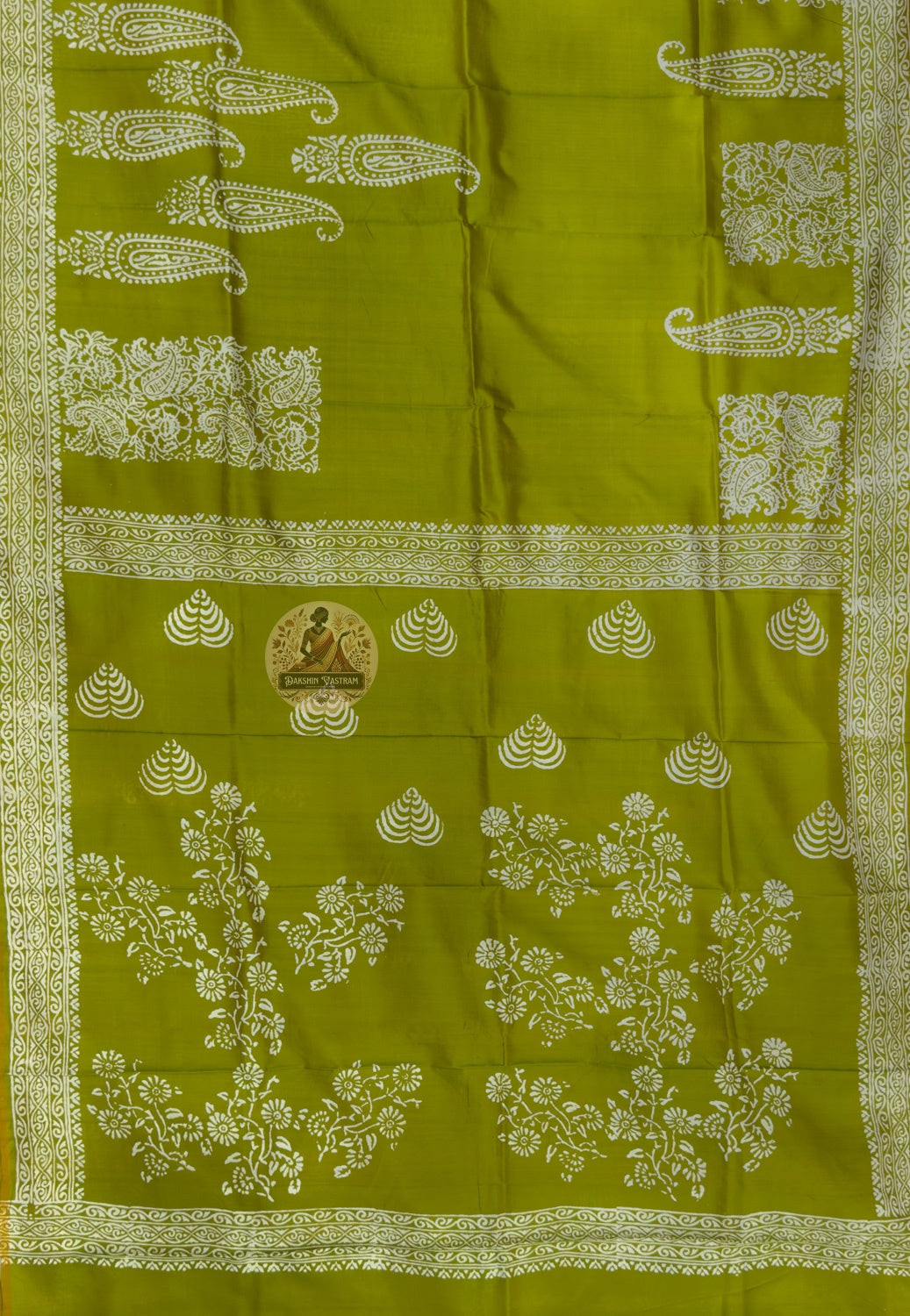 Close-up of hand-woven temple motifs on Bishnupur Katan Silk Saree pallu, inspired by the terracotta temples of Bishnupur and Bengal's Malla dynasty heritage