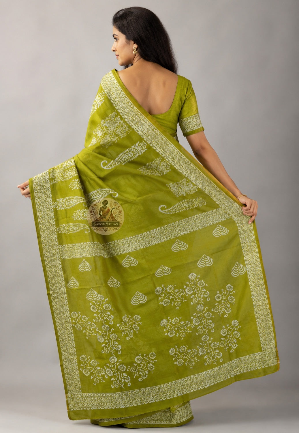 Rear view of Bishnupur Silk Saree displaying the richly woven pallu with intricate terracotta temple-inspired motifs handwoven by artisans of Bishnupur, West Bengal