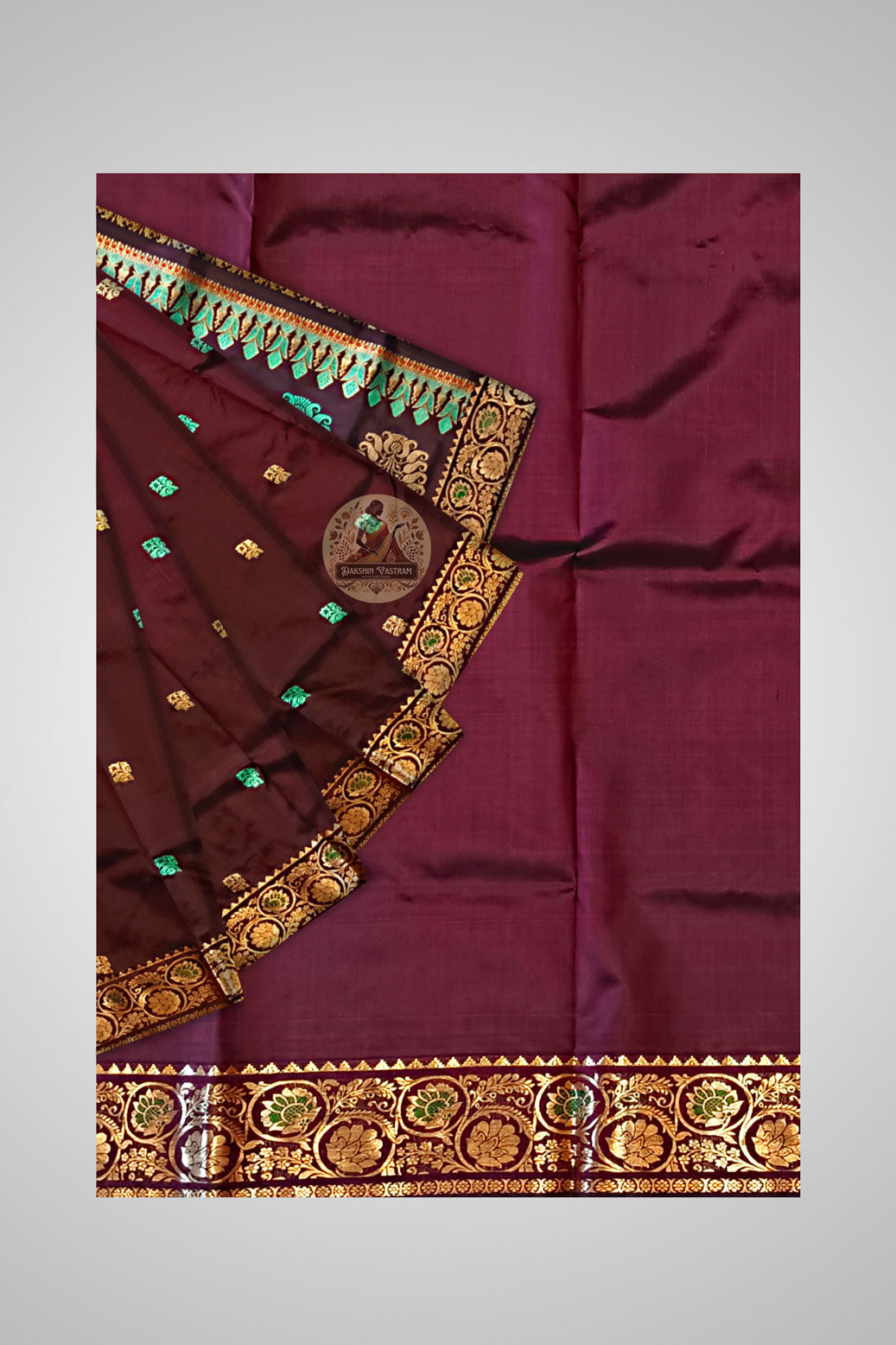 Shop Bengal Silk Saree online – Zari weaving and handloom close-up