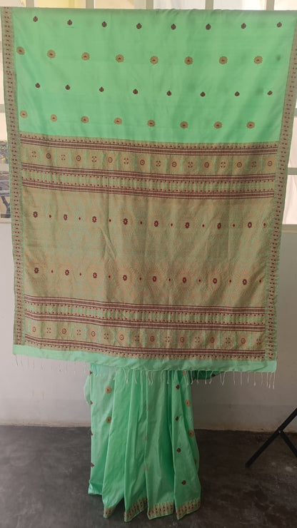 Shop Assam Silk Saree online – Side view showing handwoven details