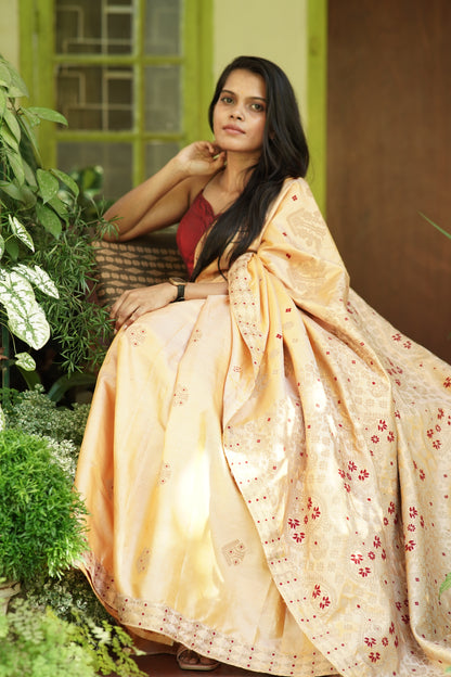 Shop Assam Silk Saree online – Side profile showing stitched border