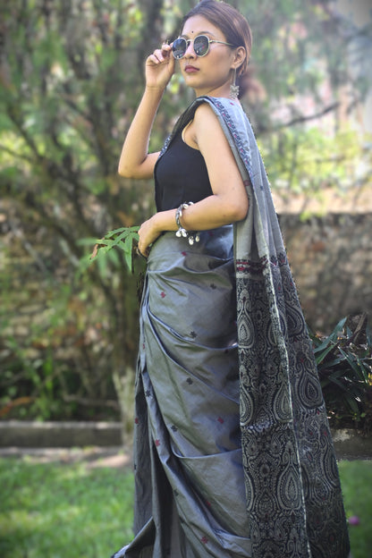 Shop Assam Pure Silk Saree – Side profile of traditional drape