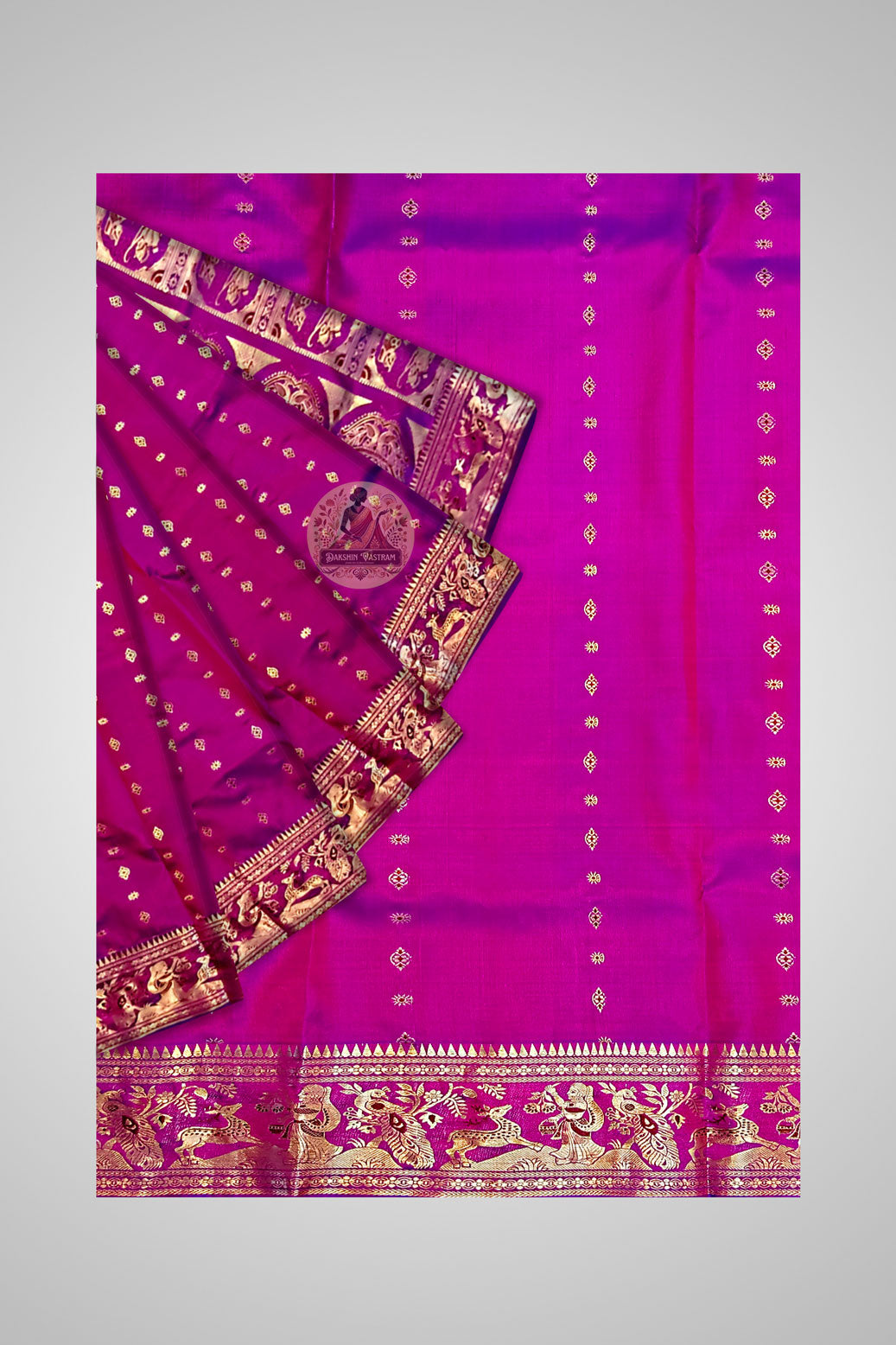 Buy Pure Silk Swarnachari Saree online – Close-up of woven golden work